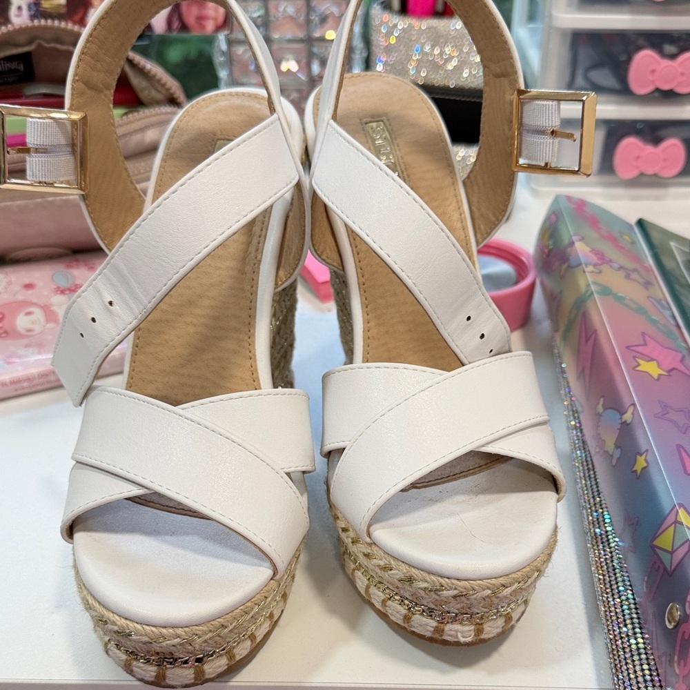 Elegant White Wedge Sandals with Gold Buckle